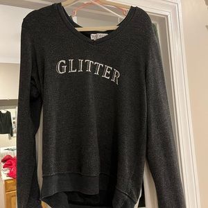 wildfox V neck size M